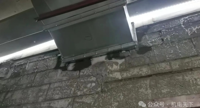 通风管道在穿墙体用水泥砂浆封堵，这样做怎么样？